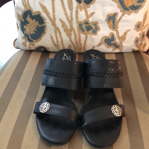 Brighton Shoes - Black Brighton Sandals Brighton Shoes - Black Brighton Sandals
